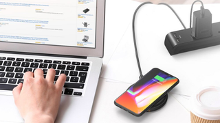 Get the Fastest Possible Wireless iPhone Charge With This $20 Qi Pad